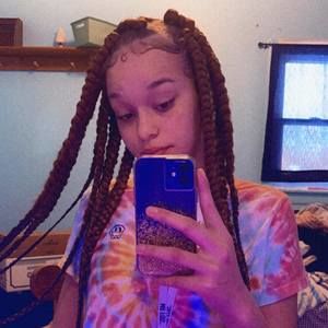 Meet your Posher, Nalciia